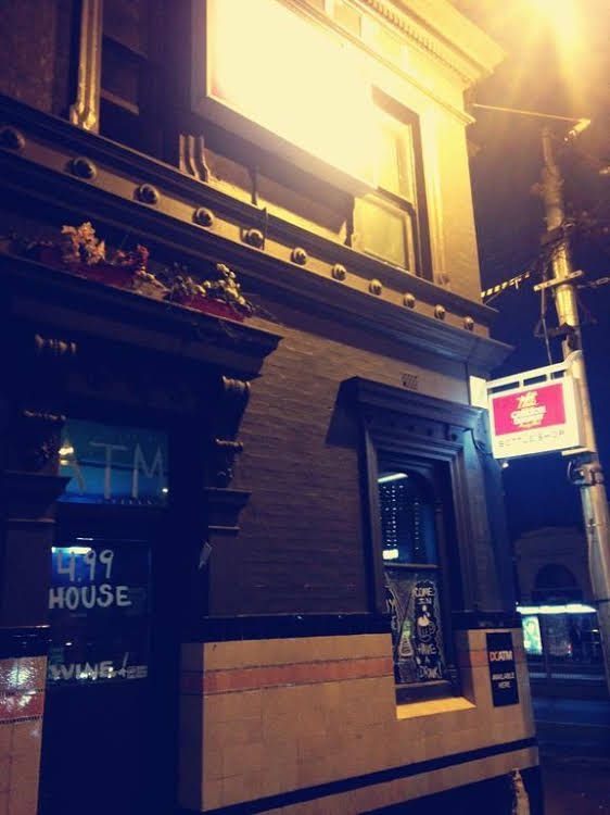 Queen Victoria Hostel0