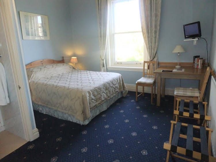 Elgin Villa0