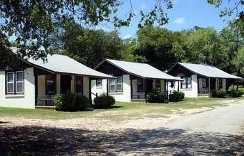 River Front Motel0