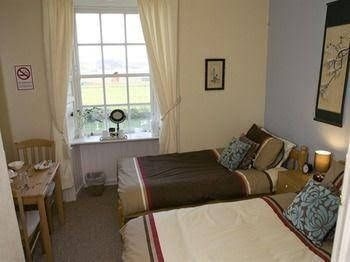 Balmashanner House1