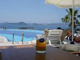 2 BR Apartment Sleeps 6 - TVL 38020