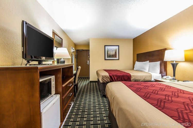 Econo Lodge0