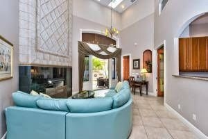 Naples - 5 BR Home Private Lap Pool & Courtyard - NVR 387000