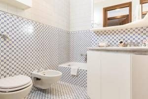 Reggio - 3805 - Milan - HLD 405630