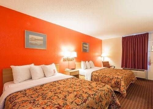 Econo Lodge0