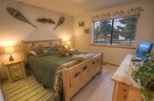 South Lake Tahoe - 3 BR Home with Pool Table - LTA 80290