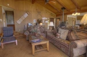 Stateline - 3 BR Home Lake View - LTA 81930