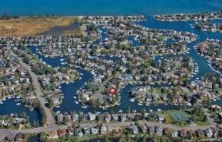 South Lake Tahoe - 4 BR Home Private Hot Tub Dock Pet Friendly - LTA 82260