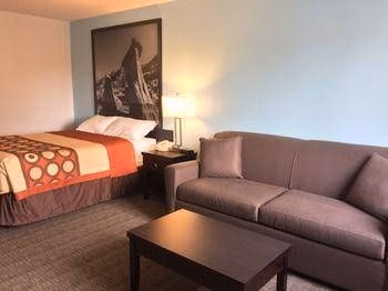 Super 8 Motel - Strathmore0