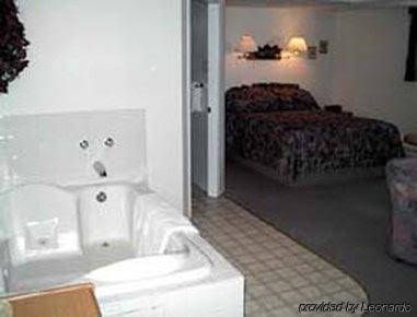 ไนต์ อินน์ - เลทบริดจ์ แอลเบอร์ตา (Howard Johnson Lethbridge)0