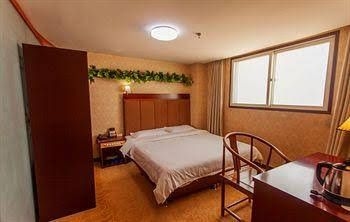 Jin Long Yuan Hotel0