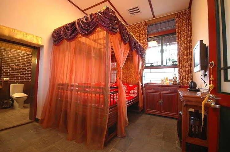 Zhongtang Courtyard0