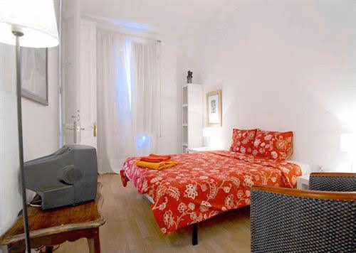 Muntaner Apartment0