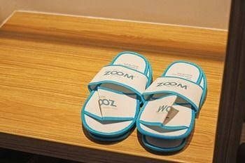 Zoom Hotel Jemursari0