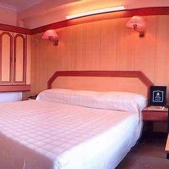 Hotel Yasodha Towers0