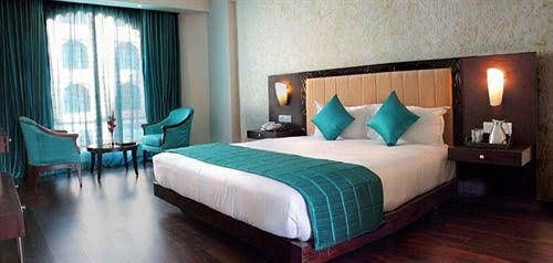 Flora Club Mahindra0