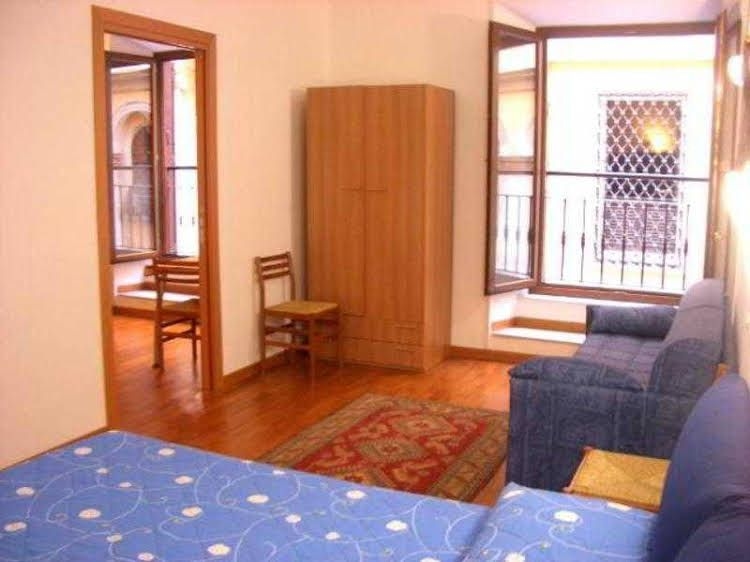 Aida B&B Roma0