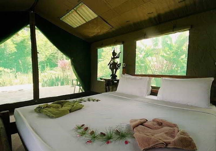 Elephant Hills Khao Sok0