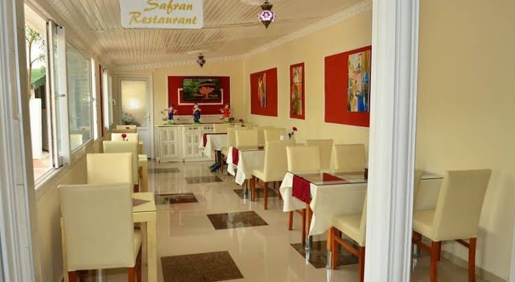 Almina Side Suit Hotel0