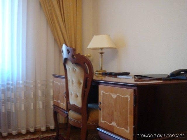 Hotel Kievskiy0