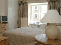 Cumberland House - B&B0