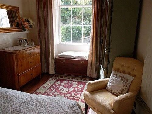 CarltonTwelve B&B0
