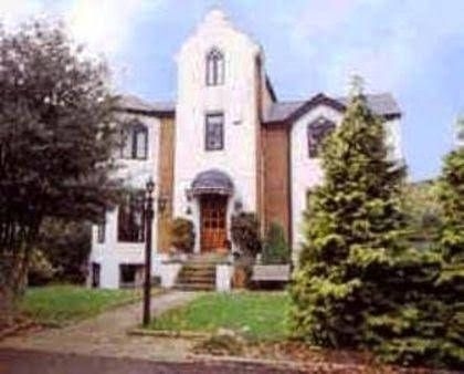 UPTON PARK HOTEL1