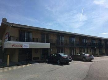 Gateway Inn0