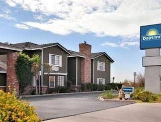 Days Inn by Wyndham Mesa East1