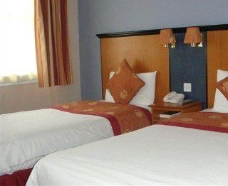 Best Western Corona Hotel London1
