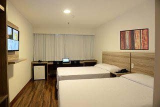 INDEPENDENCIA TRADE HOTEL0