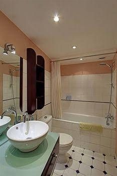 Xavier Privas - Studio 2nd Floor - HOV 509640