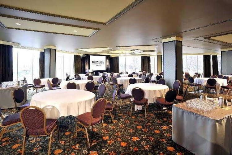 WESTIN HARBOUR CASTLE0