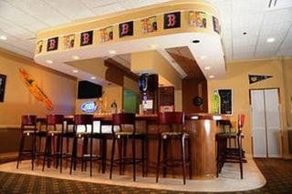 Ramada East Hartford4