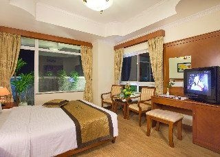 Cherry Hotel III4