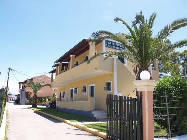 Sunrise Apartments0