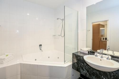 เบลเมอร์เซอร์ โมเต็ล (Belmercer Motel)4