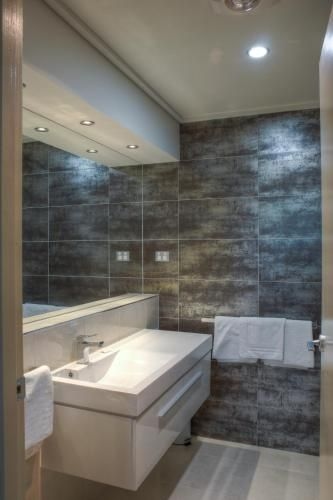 Brougham Arms Hotel2