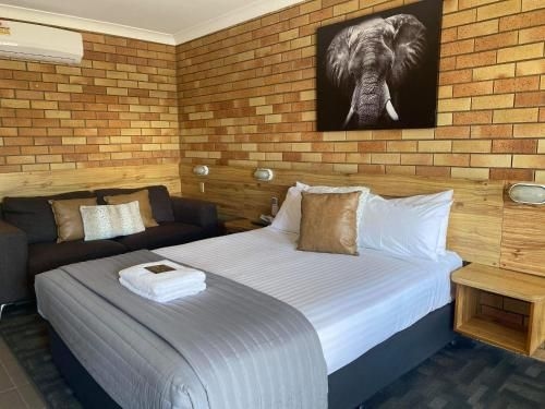 Merino Motor Inn0