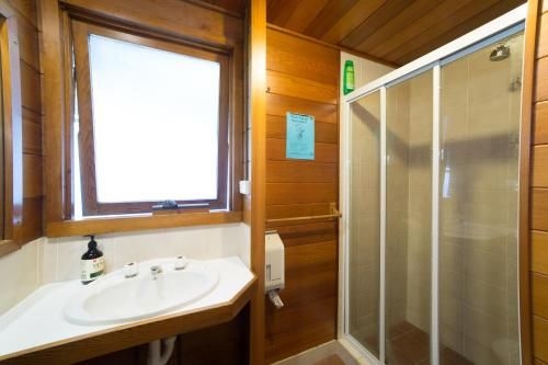 Aneeki Ski Lodge3