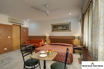 โรงแรมอามาร์ ยาทรี นิวาส (Amar Yatri Niwas Hotel)2