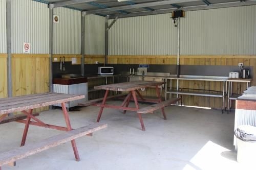 Avondel Caravan Park3