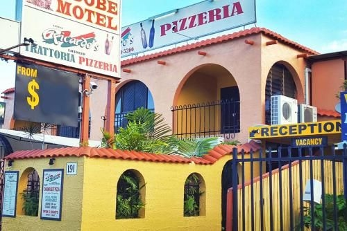 Adobe Motel3