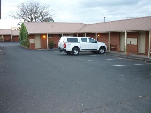 Shannon Motor Inn2