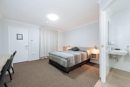 Raintree Motel Biloela2