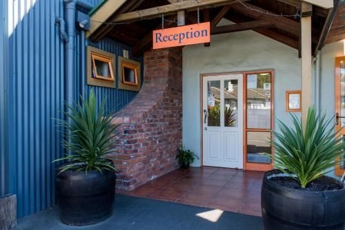 Gladstone Motel0