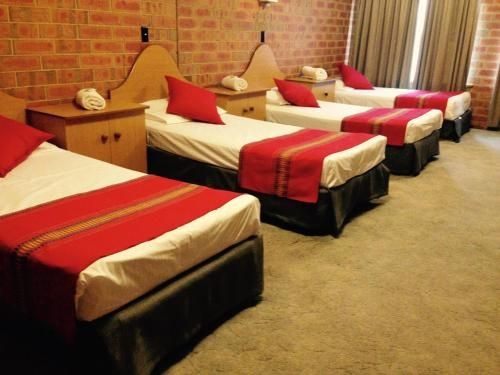 Pooraka Motor Inn4