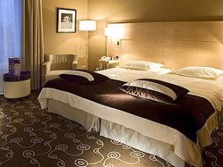 Mercure Mons4