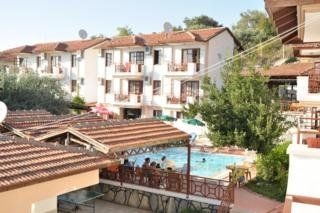 Moya Pasha Apart3