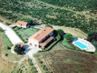 Tenuta Di Colle Alberti Agriturismo1